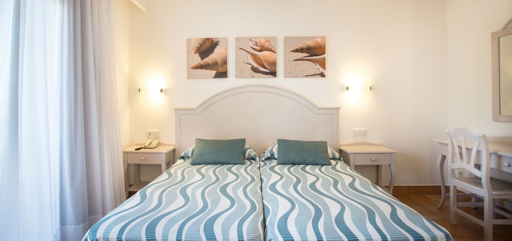 Standard Studio, 2 Twin Beds