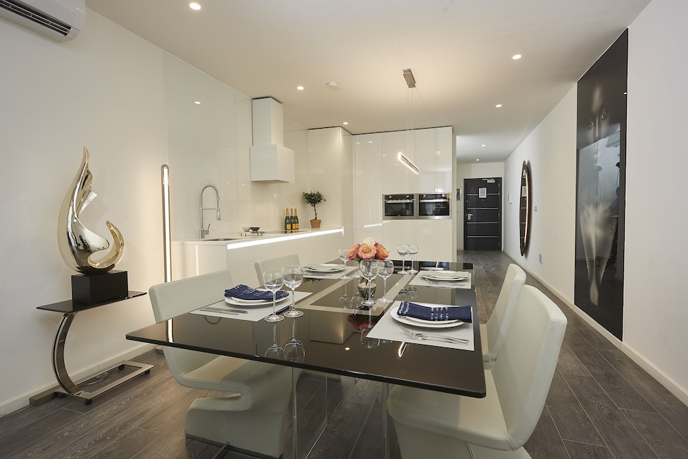 Duplex Suite With City View - Photo 6