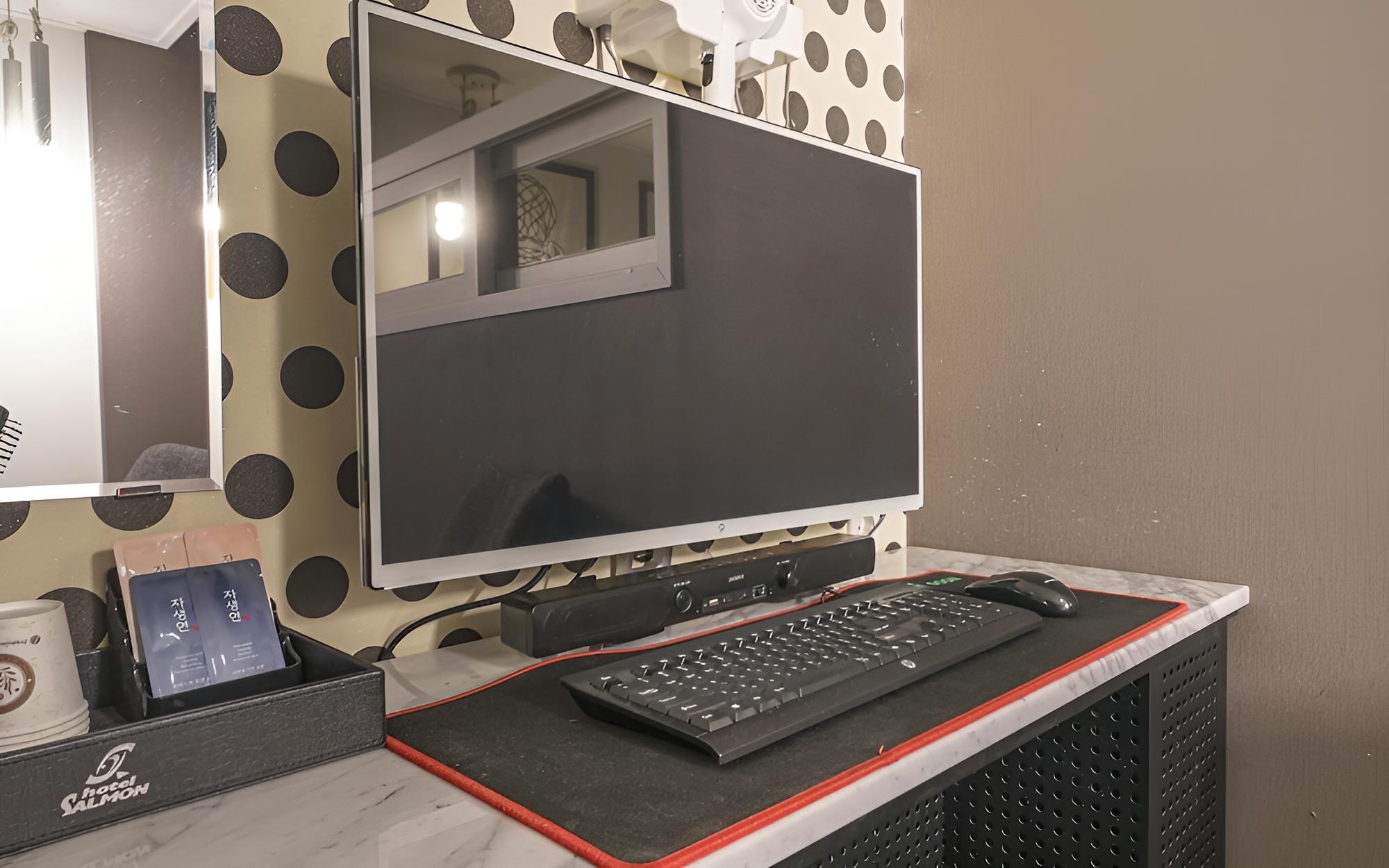 Room (Suite - RTX 2060 1PC (Disney Plus ava) - Photo 16