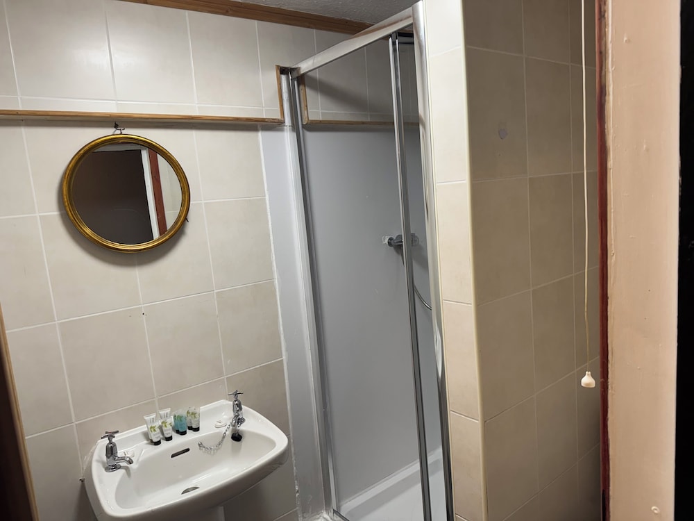 Basic Room - Photo 9