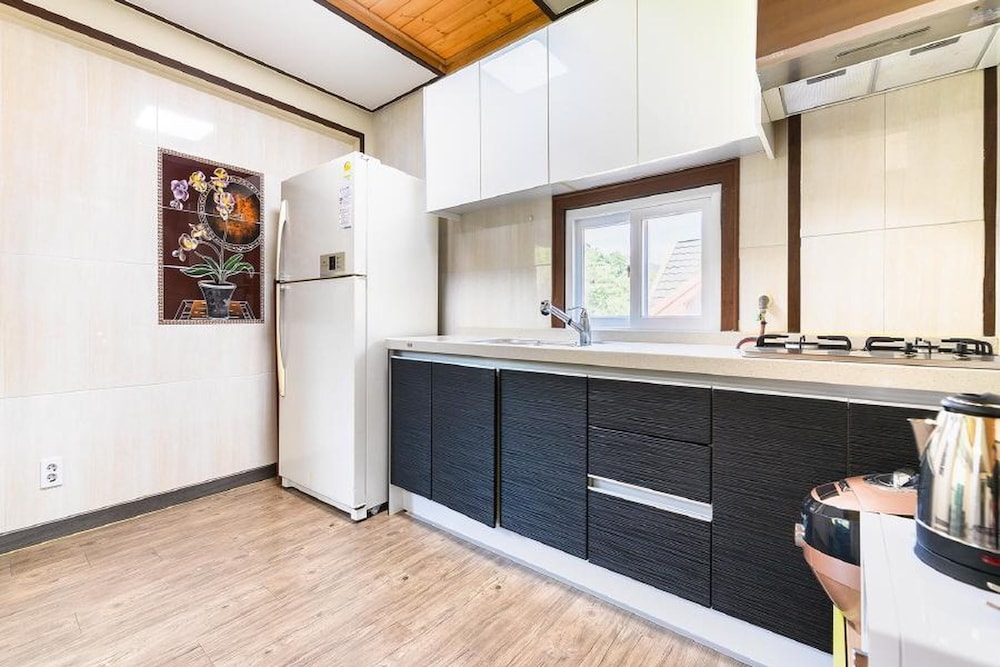 Basic Room, 1 Bedroom (C 201) - Photo 6