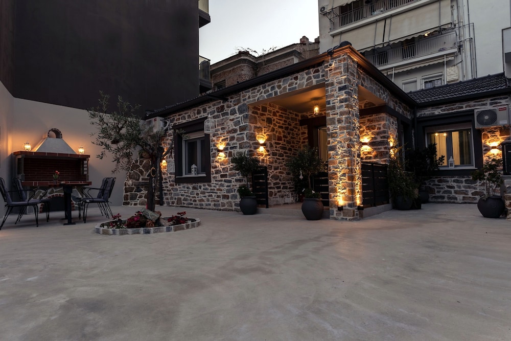 The Coastal Rock House, 사진 35