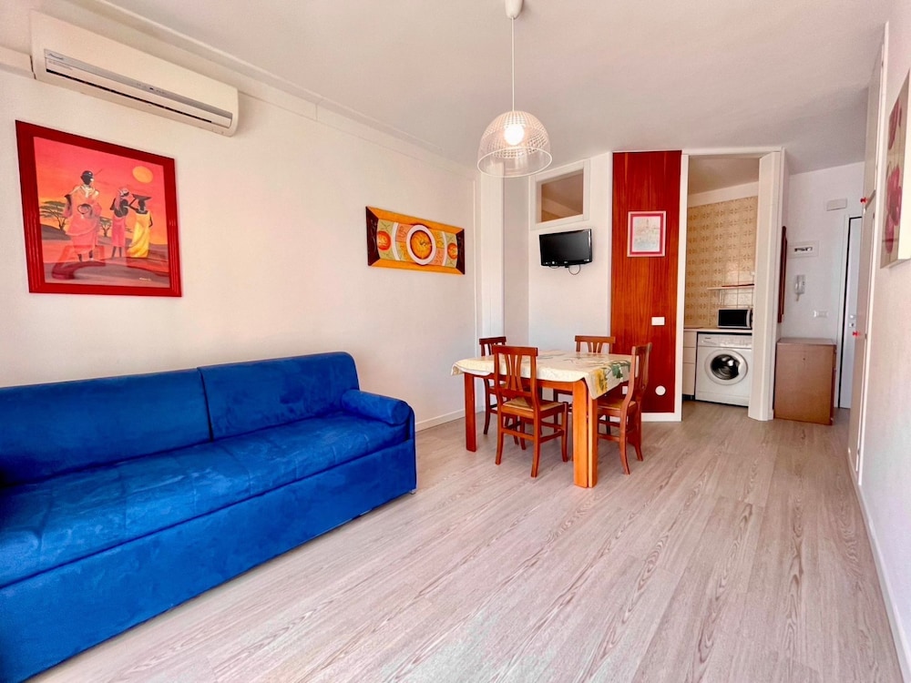 Apartment, 1 Bedroom, Balcony, Pool View