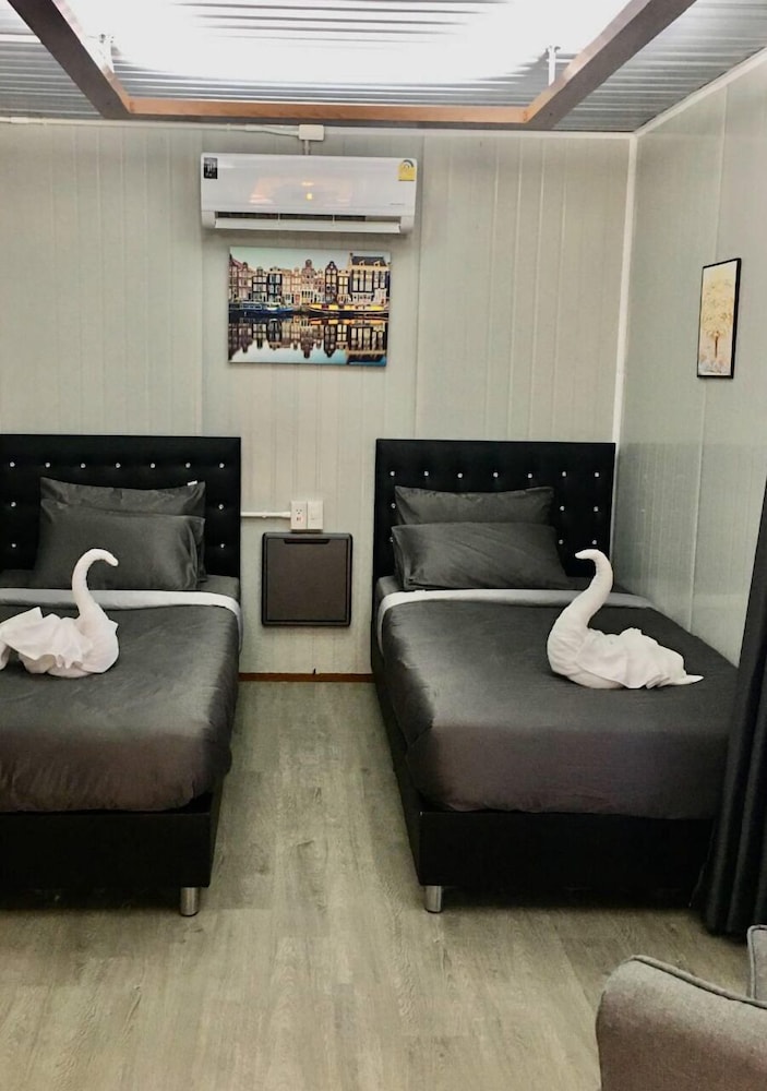 Standard Room, 2 Twin Beds photo 1