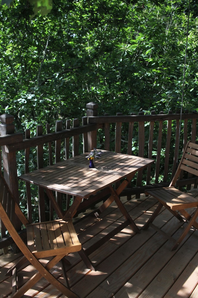 Traditional Tree House, 1 Bedroom, Park View (Cabane du Funambule) photo 2