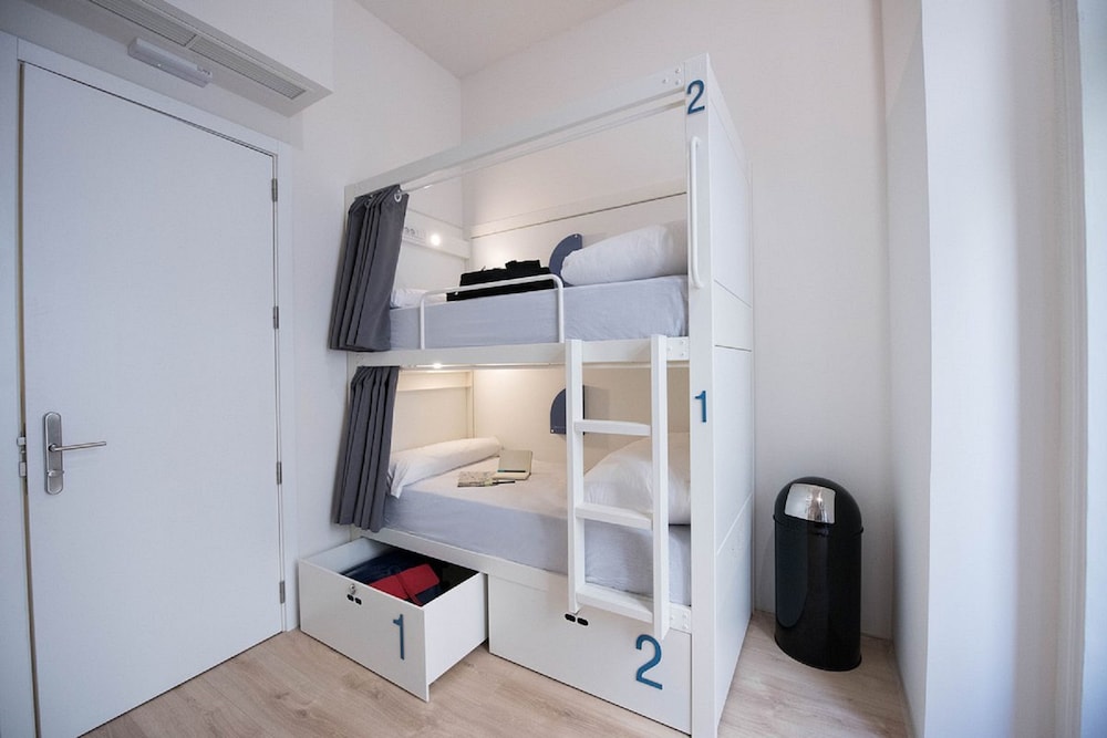 Shared Dormitory, Women only, Shared Bathroom (1 bed in 2 Bed Dorm)