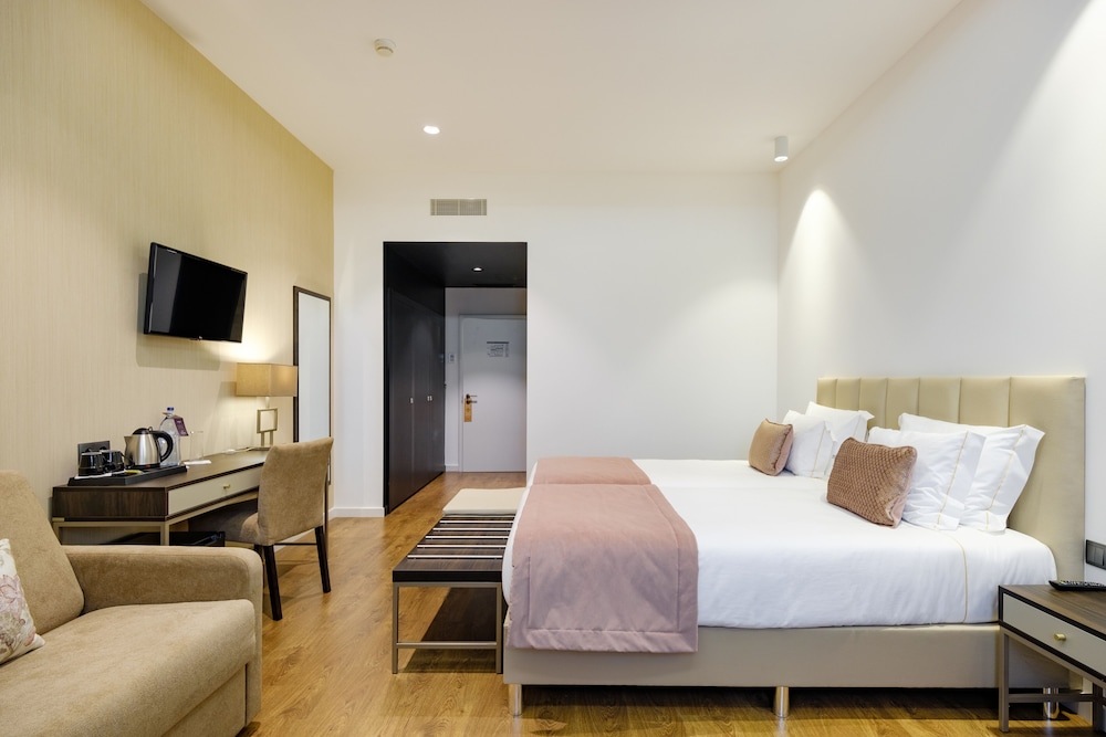 Junior Suite - Photo 1