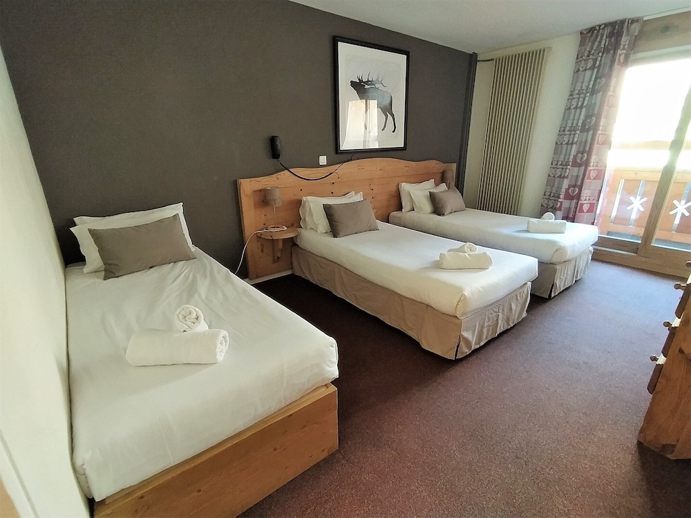 Superior Triple Room photo 3