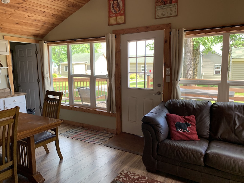 Cabin, 3 Bedrooms, Resort View