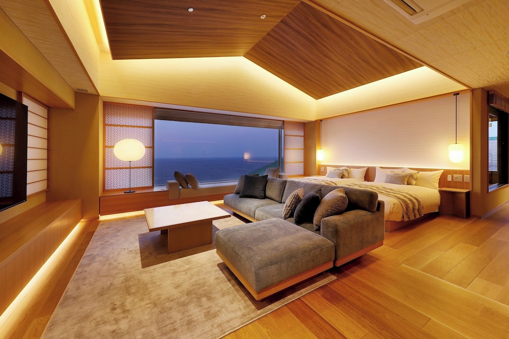 Top Floor Suite with Open-air Bath, Non Smoking