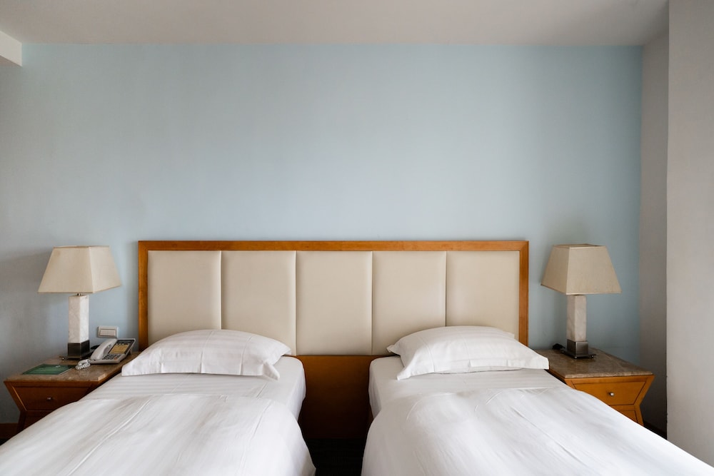 Deluxe Double Room w/ balcony - Photo 3
