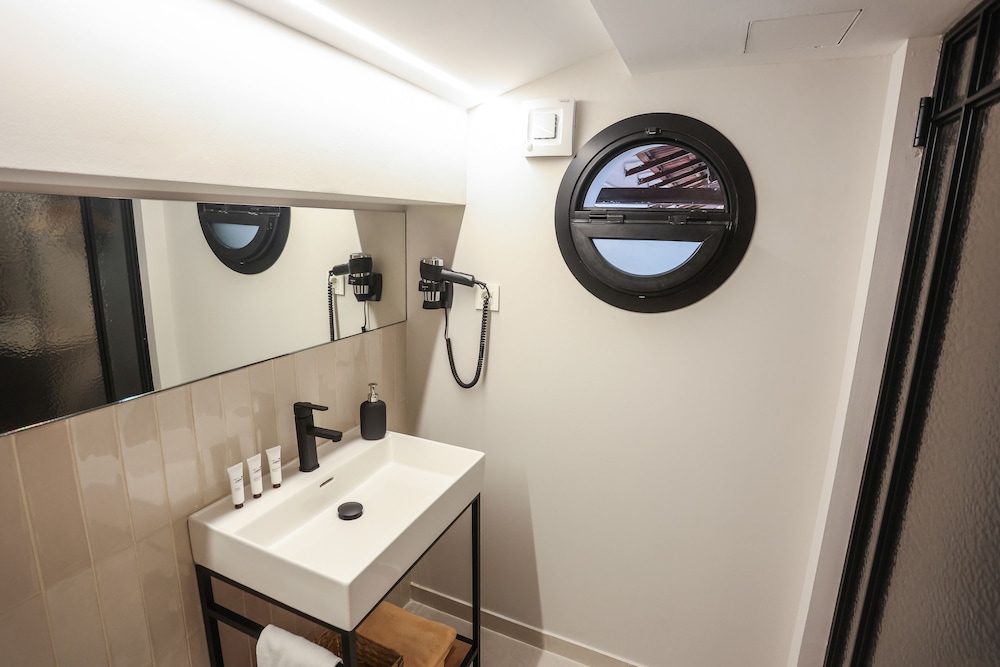 Club Double Room - Photo 5