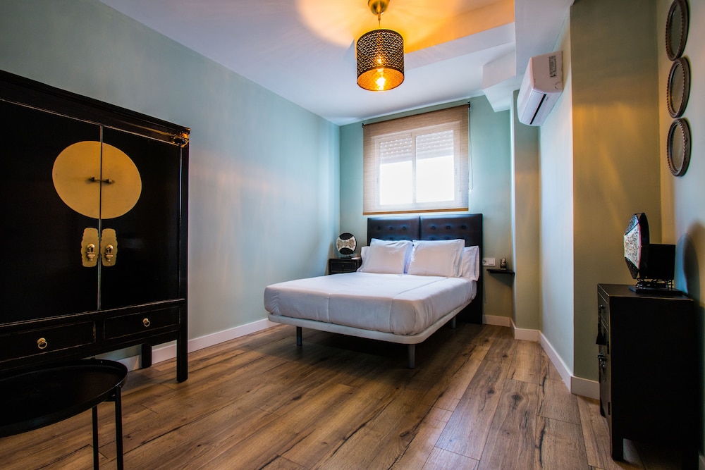 Premium Double Room, 1 Double Bed, Private Bathroom