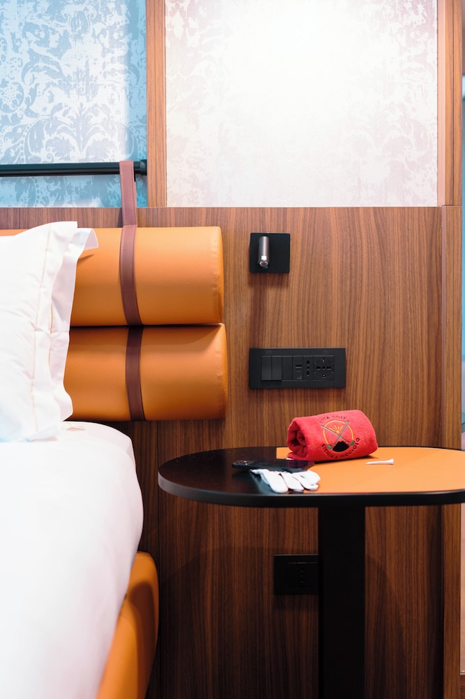 Deluxe Room, 1 King Bed