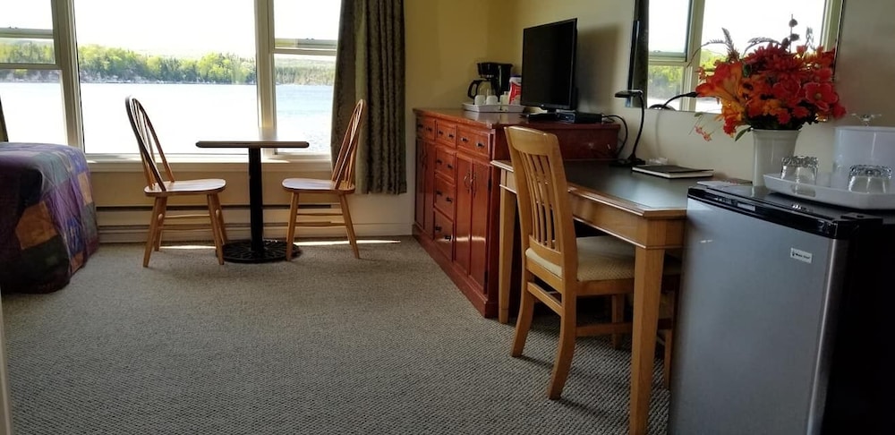Standard Twin Room, Multiple Beds, Ocean View, Ground Floor