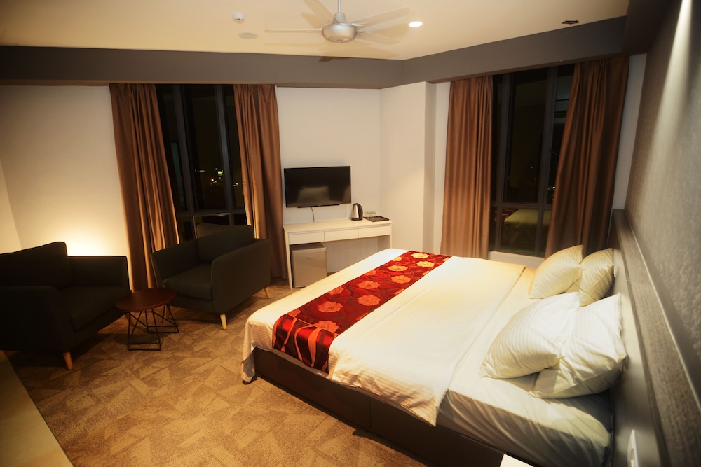 Super Executive Suite