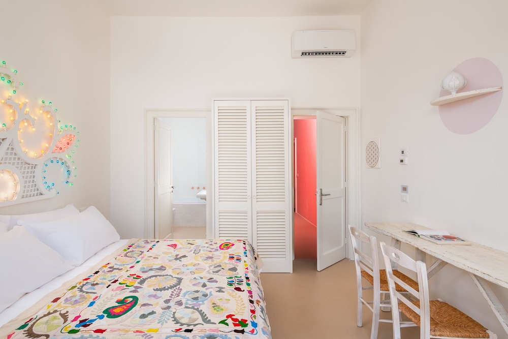 Deluxe Double or Twin Room photo 2