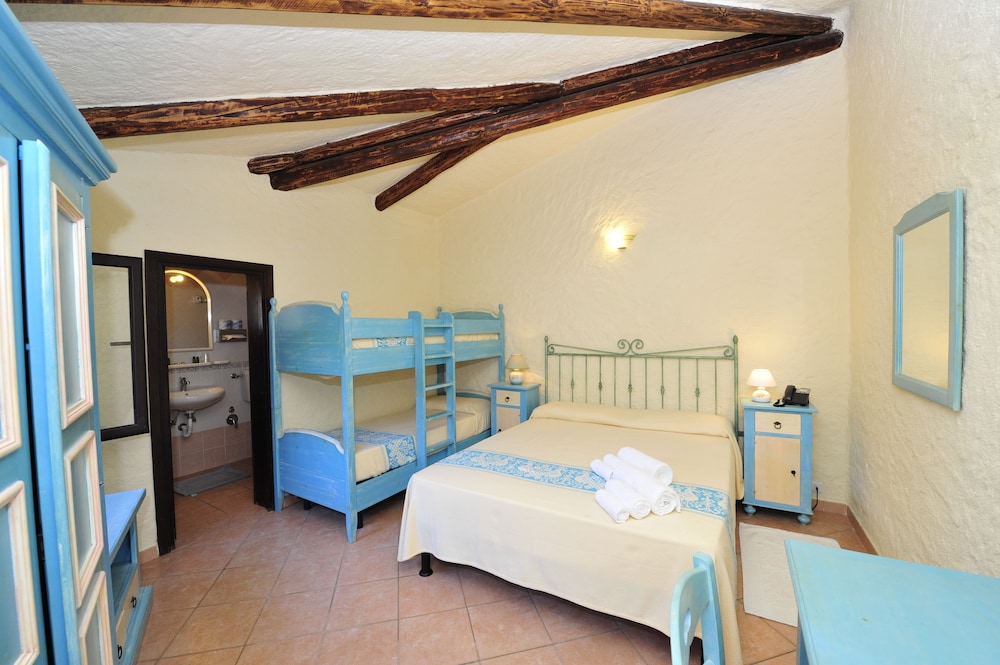 Standard Room photo 1