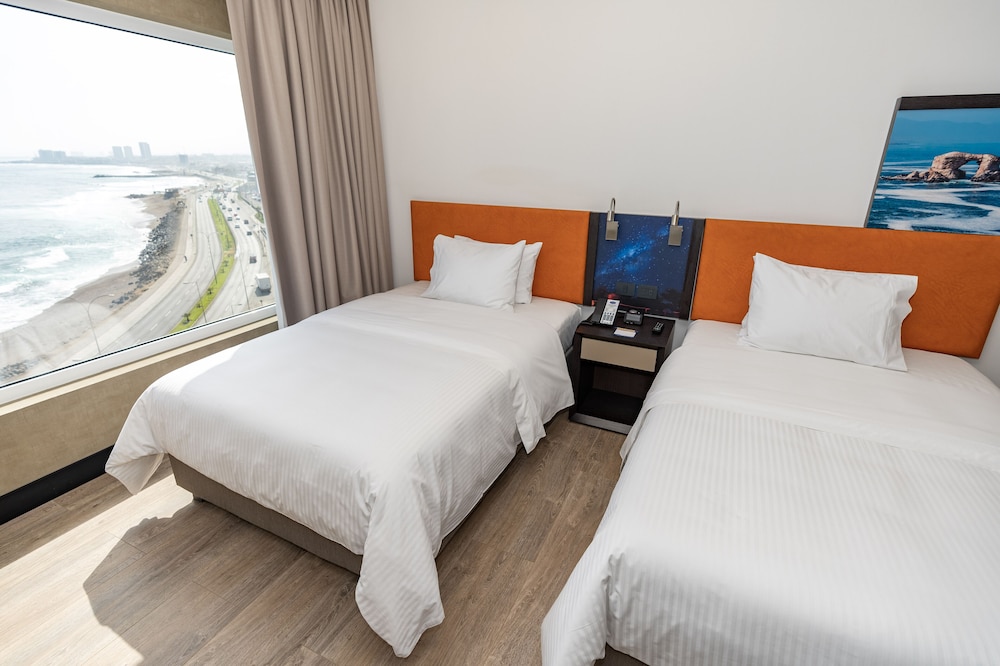 Room, 2 Twin Beds, Ocean View - Photo 3