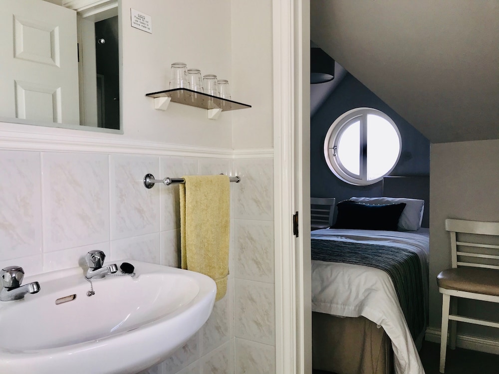 Quadruple Room - Photo 4