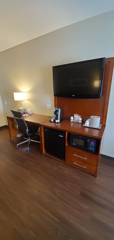 Suite, Multiple Beds (Pet Friendly)