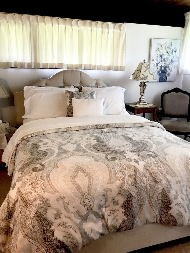 Comfort Double Room, 1 Queen Bed, Mountain View, Mountainside photo 1
