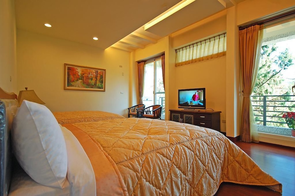 Romantic Quadruple Room (202) photo 1