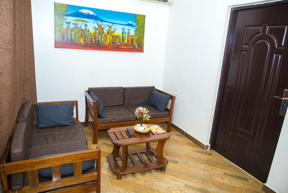 Family Apartment photo 3