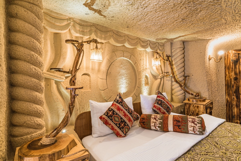 Honeymoon Room (Alesta) - Photo 11
