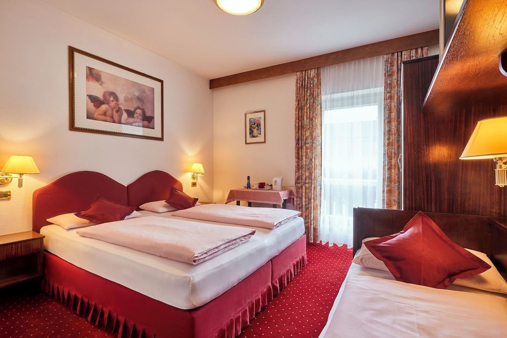 Standard Triple Room, Balcony