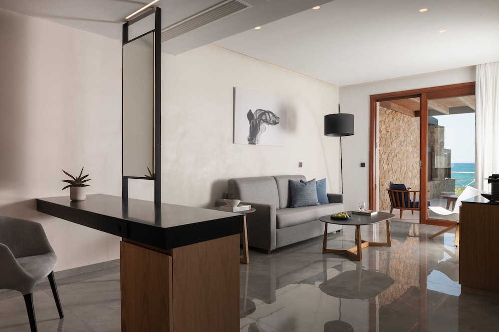 Luxury Suite, Beachfront