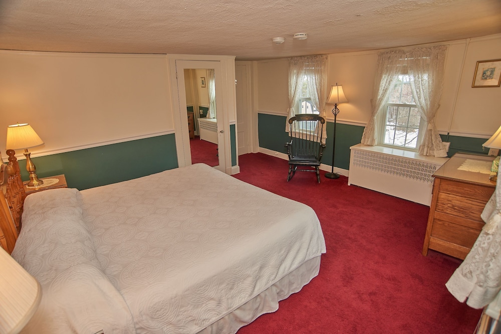 Room, 1 King Bed, Private Bathroom photo 3