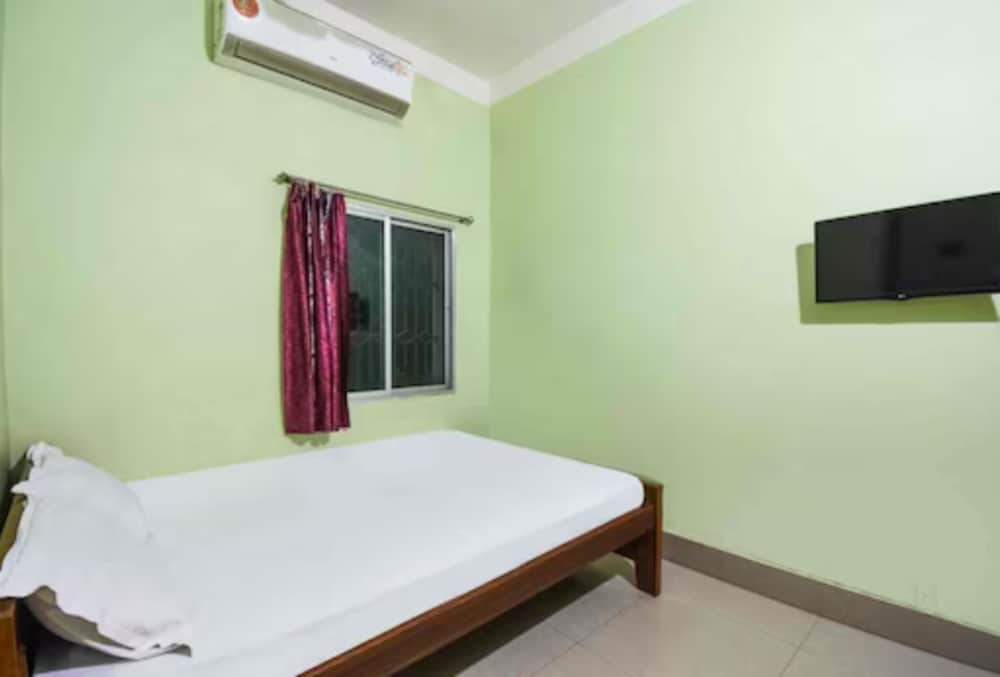 Standard Twin Room photo 2