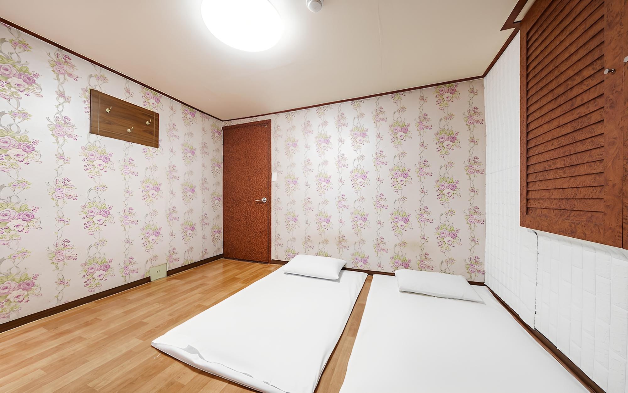 Room (Ondol (Standard)) photo 3