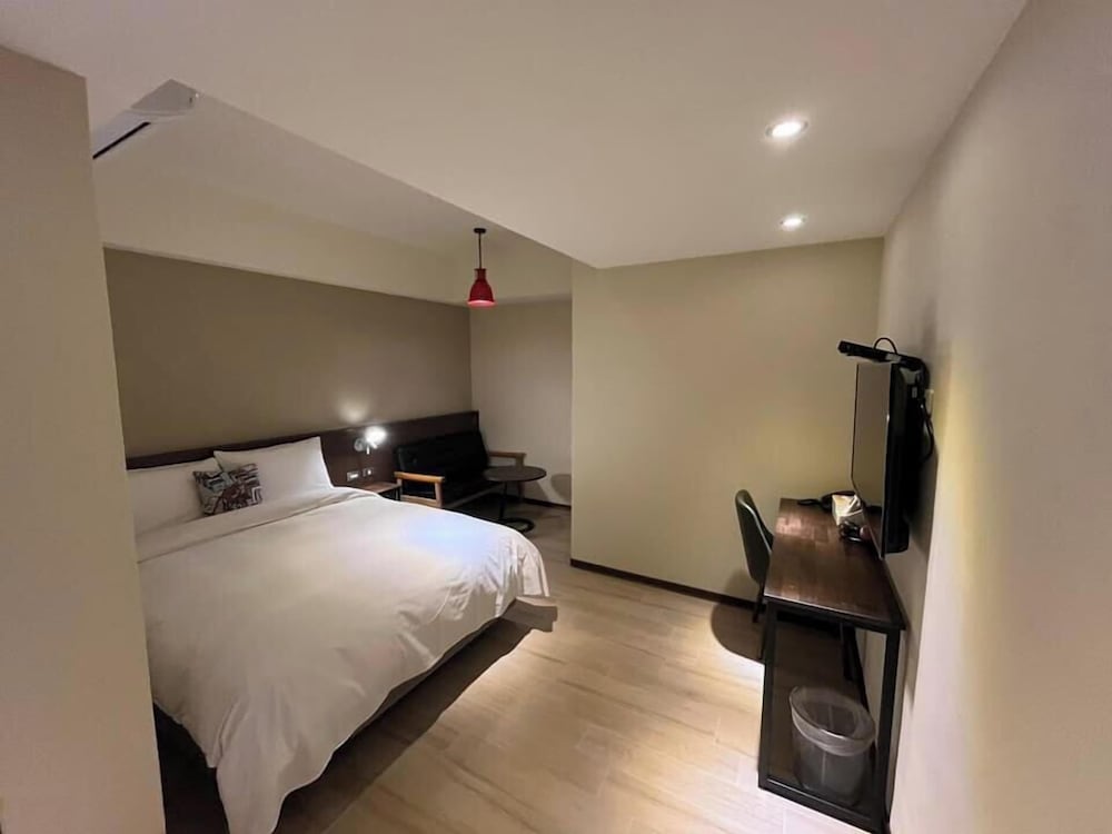Standard Double Room - Photo 6