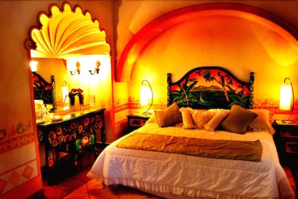 Romantic Room, 1 King Bed, Non Smoking photo 1
