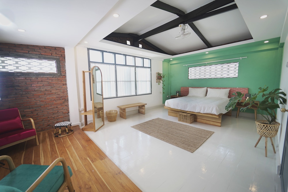 Exclusive Room - Photo 8