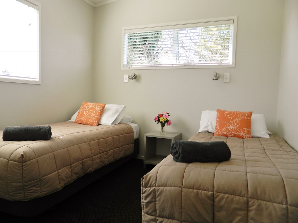 Chalet, 2 Bedrooms - Photo 1