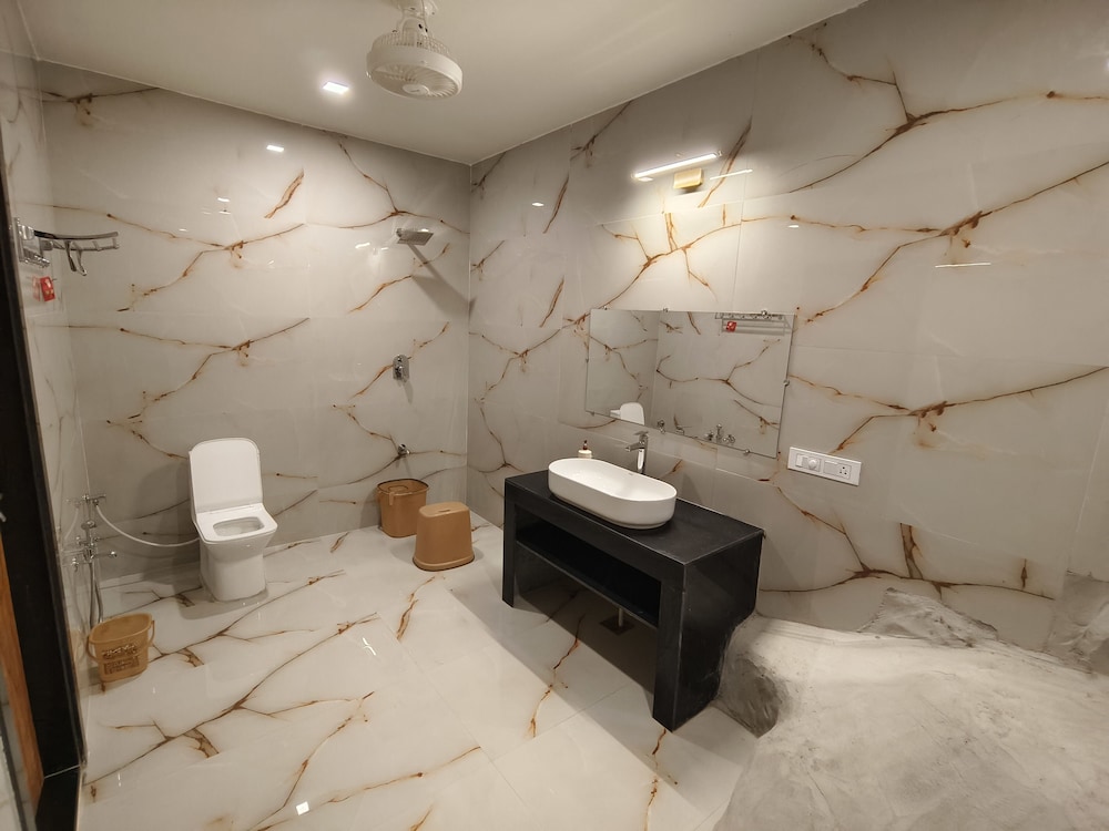 Executive Suite photo 2