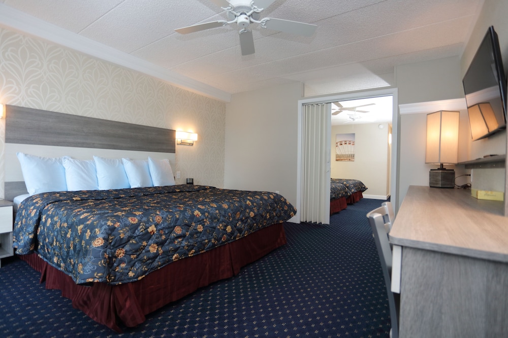 Room, 2 Bedrooms (BOARDWALK SIDE VIEW UNIT A3) photo 1