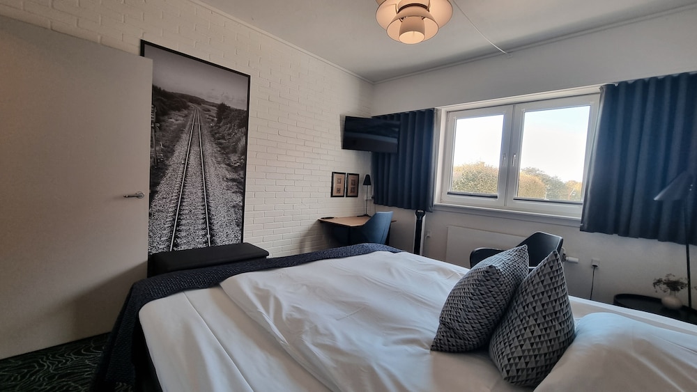 Economy Double Room photo 3