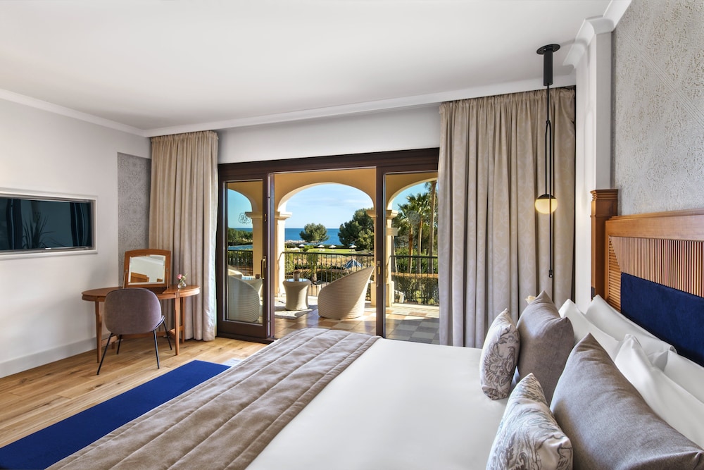 St. Regis 1 Bedroom Residence Suite, 1 King Bed