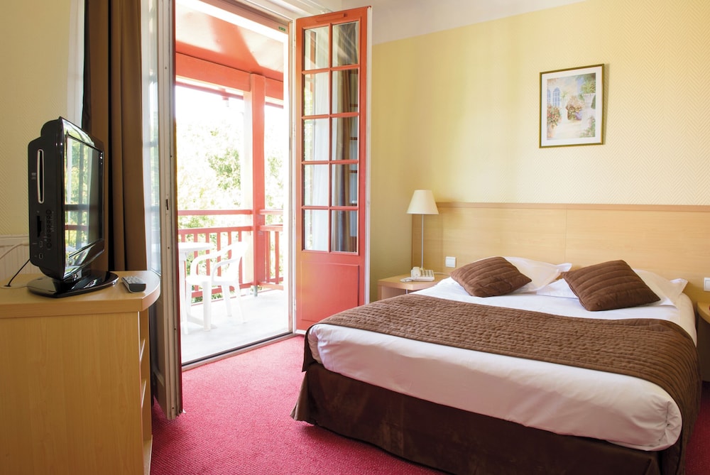 Comfort Room with Balcony or Terrace (3 persons) photo 1