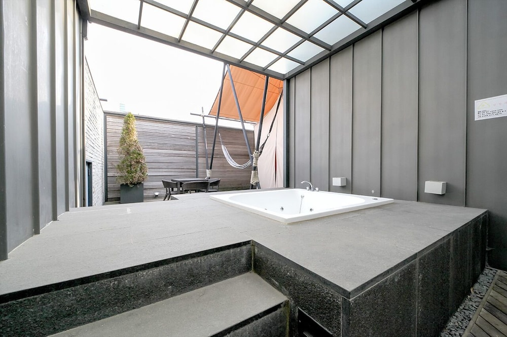 Penthouse - Photo 8