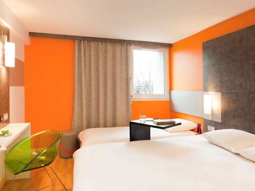 Standard Double Room, Multiple Beds - Photo 2