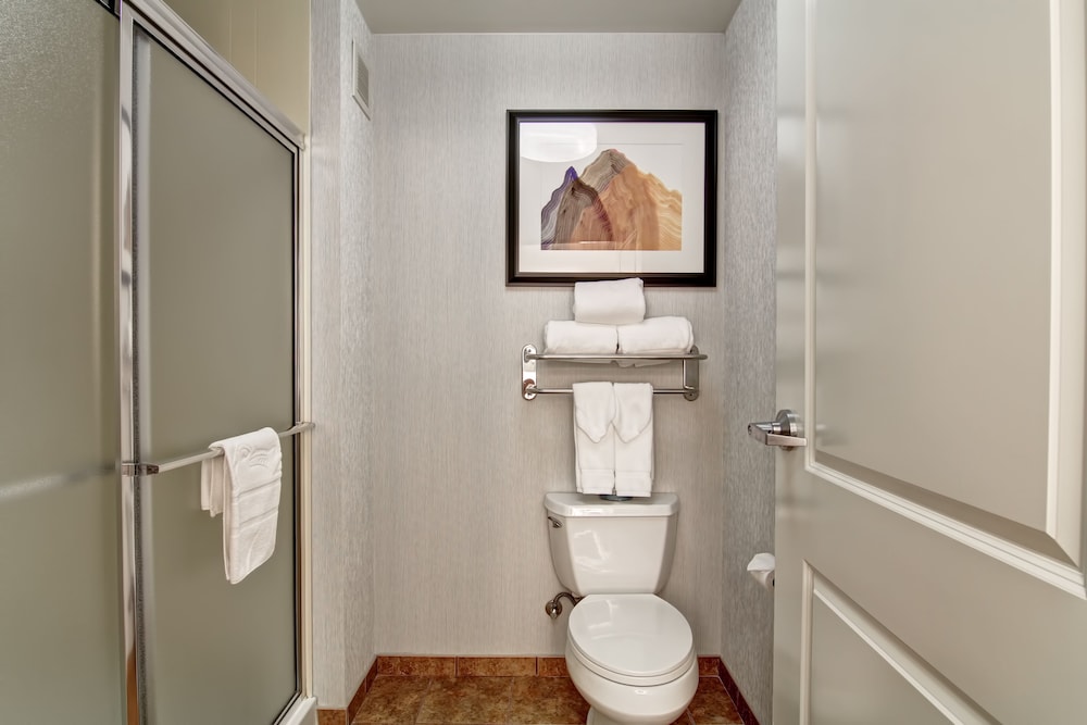 Suite, 2 Queen Beds - Photo 7