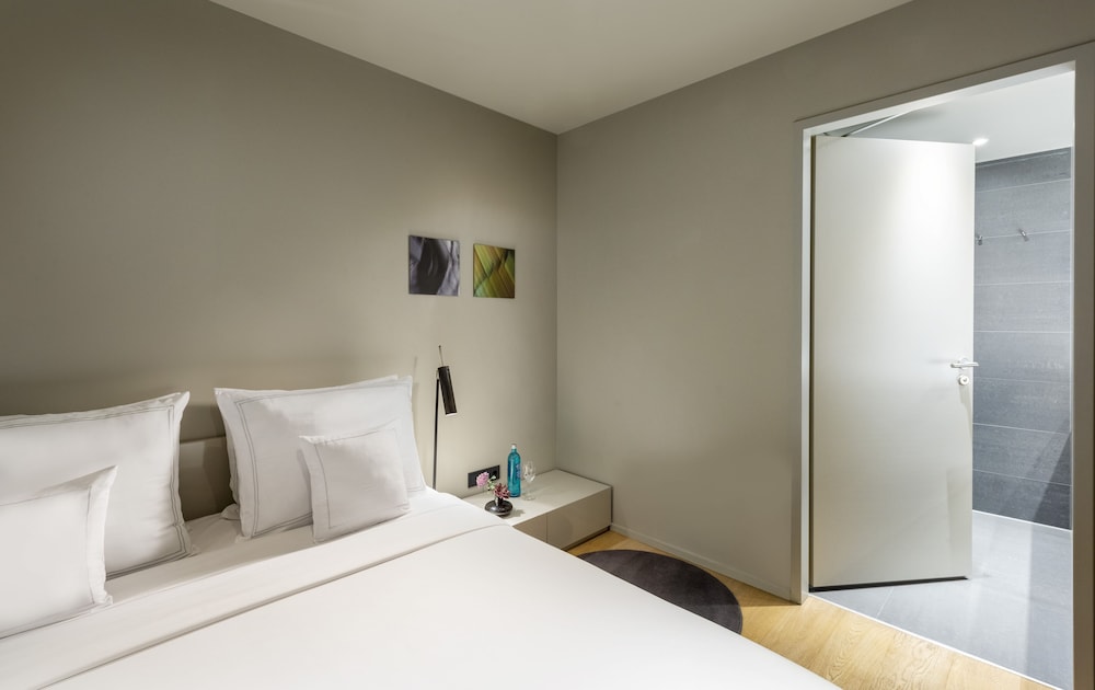 Apartment, 2 Bedrooms - Photo 4