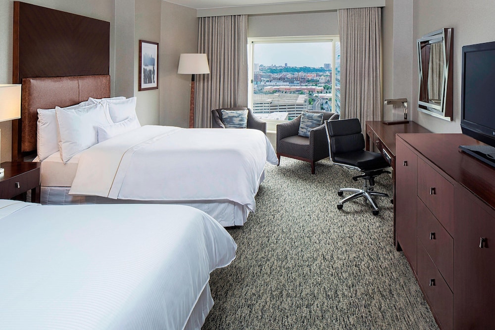 Traditional Room, 2 Queen Beds - Photo 1