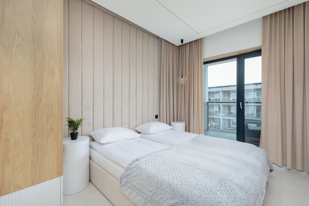 Apartment, 1 Bedroom, Balcony, Beachside
