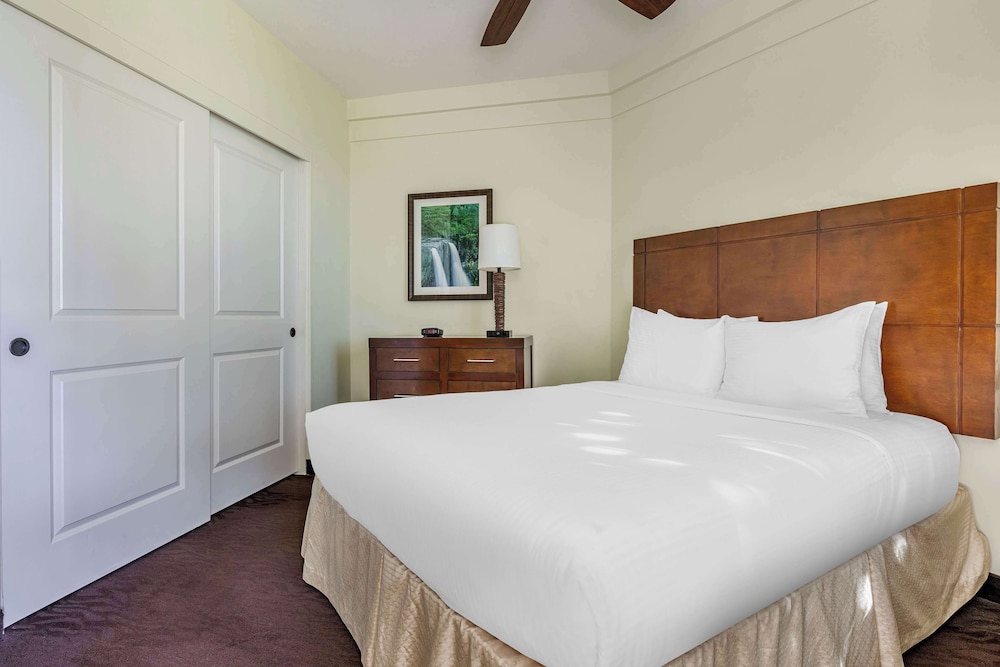 3 Bedroom Oceanfront 1 Kng 2 Twns 1 Qn Suite